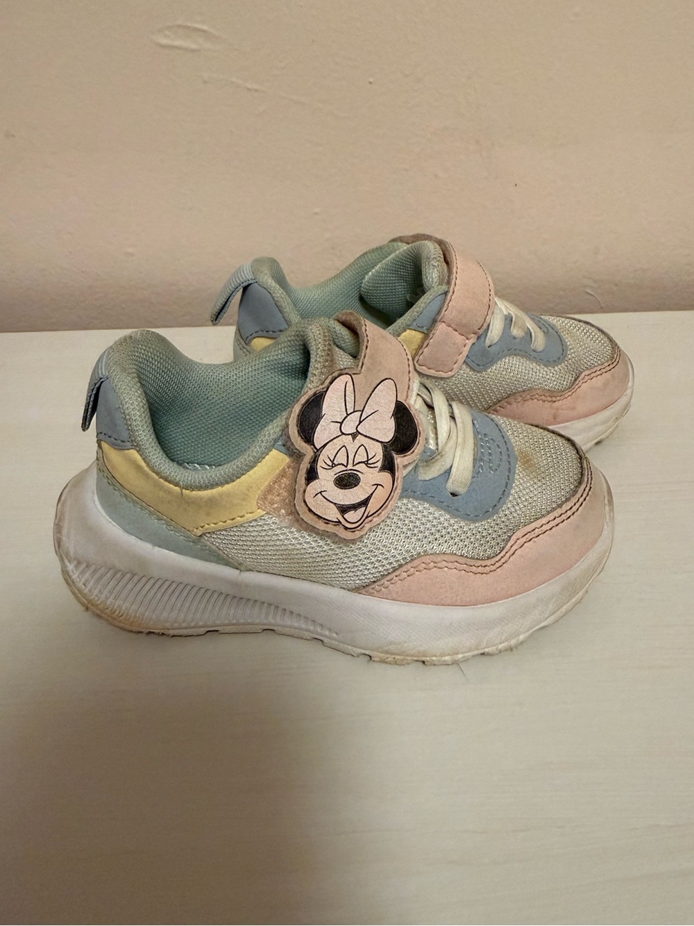 H&M Kids Minnie Accent Sneakers in Pink, Blue & Yellow